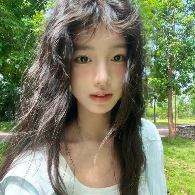 现在请开播 海报